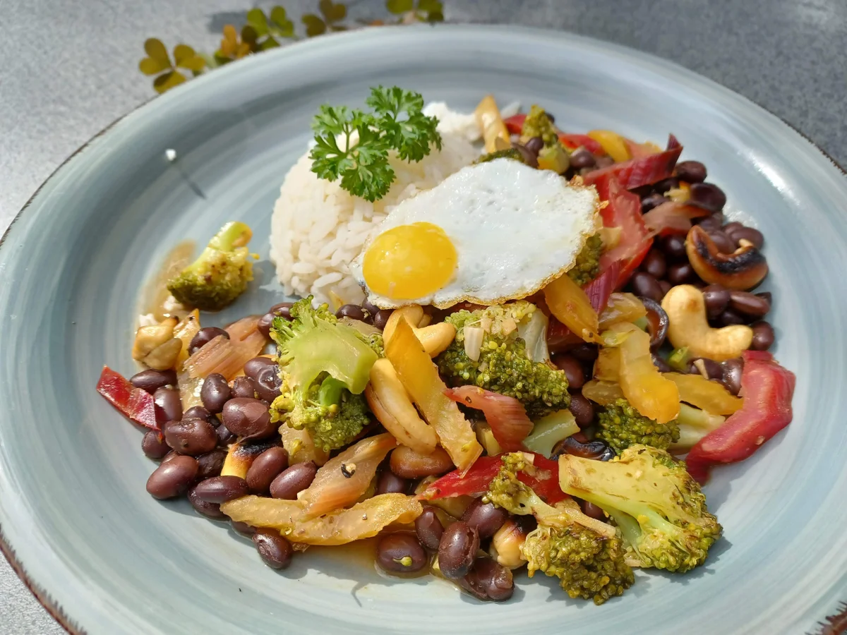 Rezept: Mangold - Brokkoli - Gemüse mit Reis Bild Nr. 16751 Mangold - Brokkoli - Gemüse mit Reis - Rezept - Bild Nr. 16751