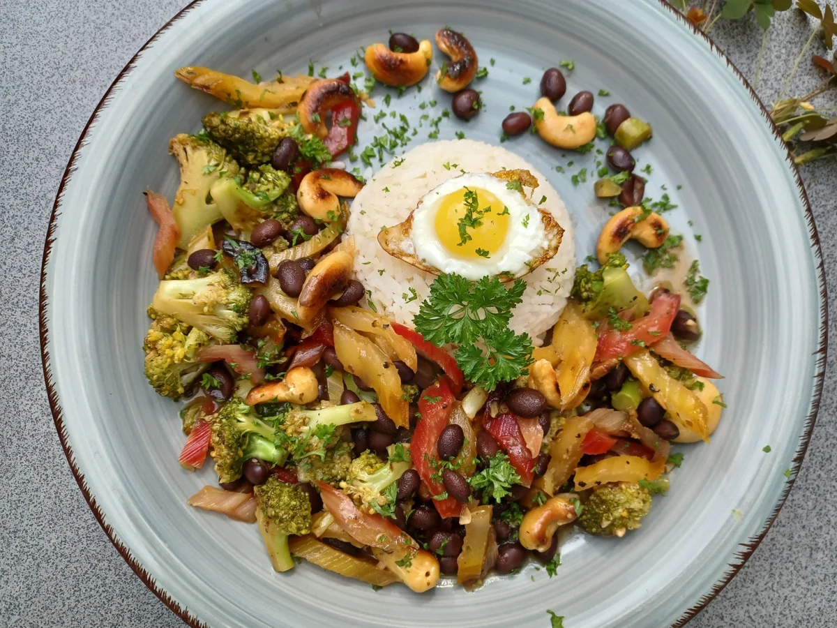 Rezept: Mangold - Brokkoli - Gemüse mit Reis Bild Nr. 16752 Mangold - Brokkoli - Gemüse mit Reis - Rezept - Bild Nr. 16752