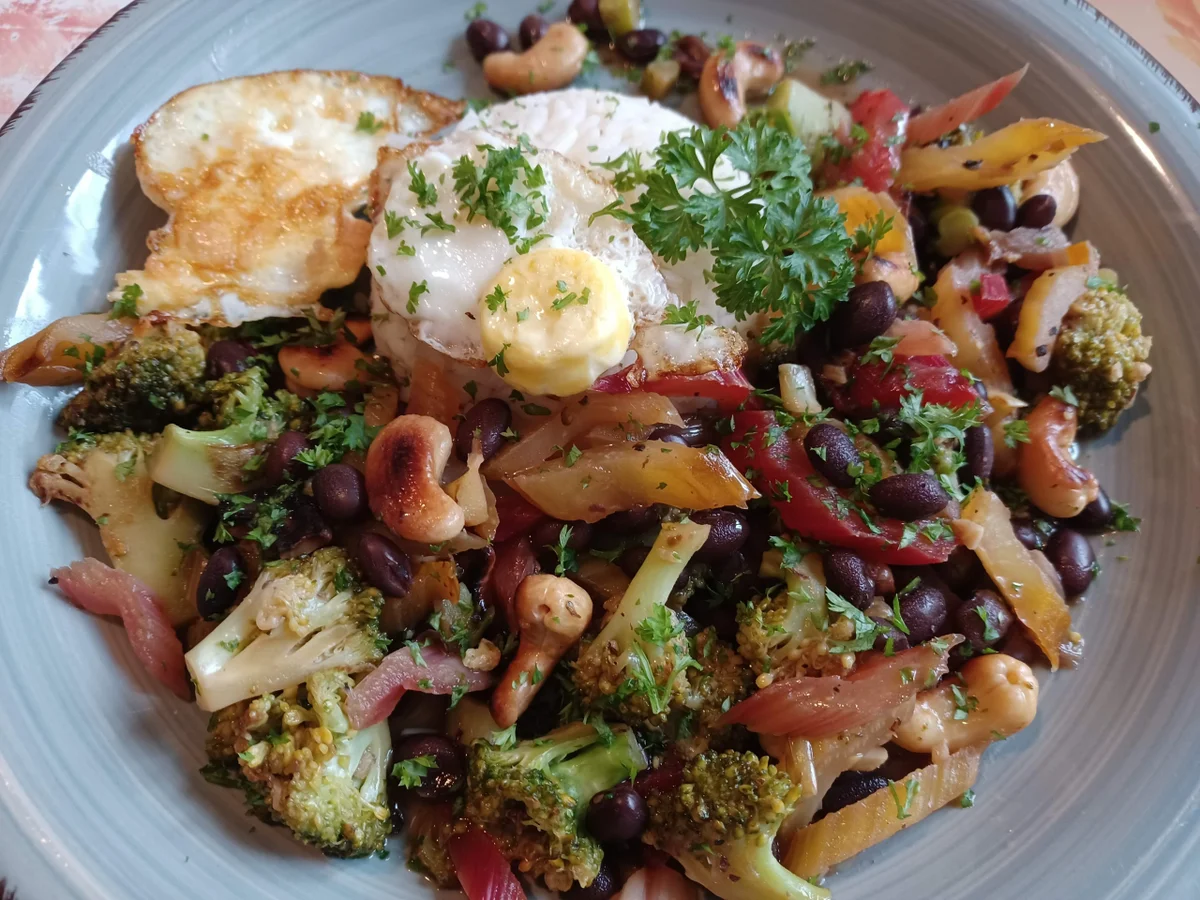 Rezept: Mangold - Brokkoli - Gemüse mit Reis Bild Nr. 16764 Mangold - Brokkoli - Gemüse mit Reis - Rezept - Bild Nr. 16764