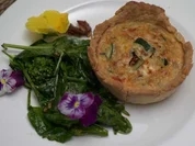 Quiche mit Gemüseensemble und Sesam-Soja-Dressing - Rezept - Bild Nr. 16751