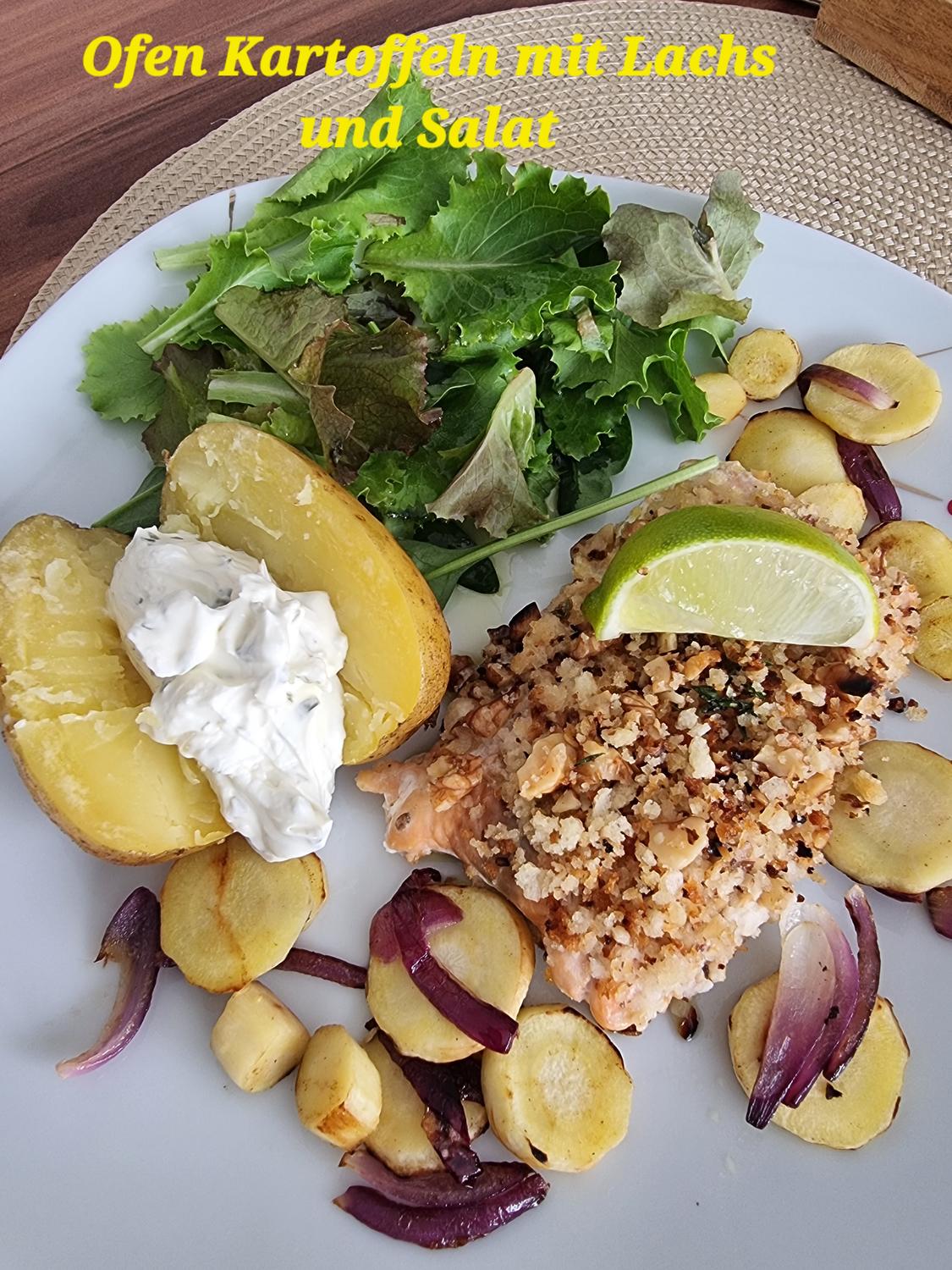 Ofenkartoffeln mit Lachs und Blattsalat-Mix - Rezept - kochbar.de