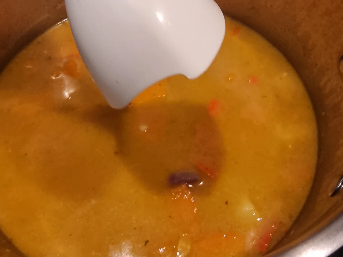 Kürbis-Suppe mit Spinat und Garnelen - Rezept - Bild Nr. 16761