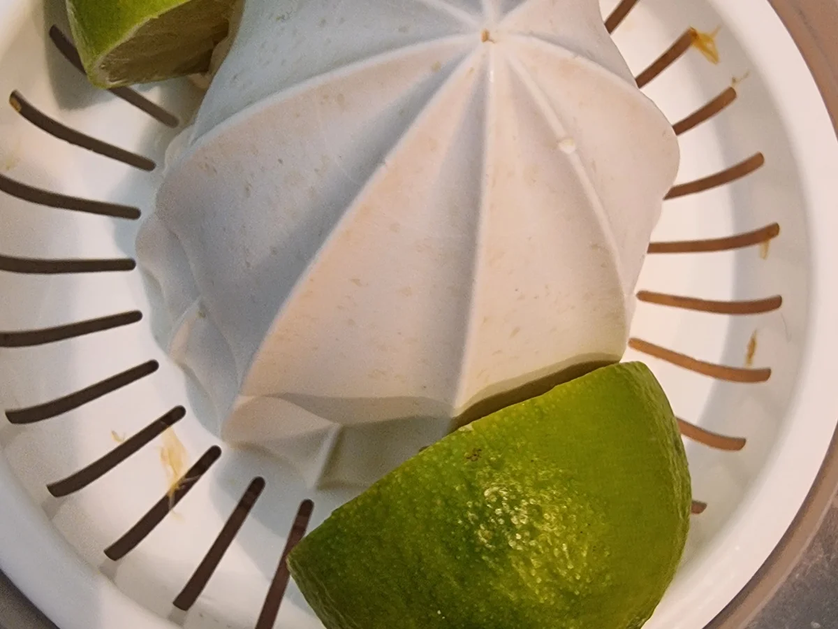 Kürbis-Suppe mit Spinat und Garnelen - Rezept - Bild Nr. 16764