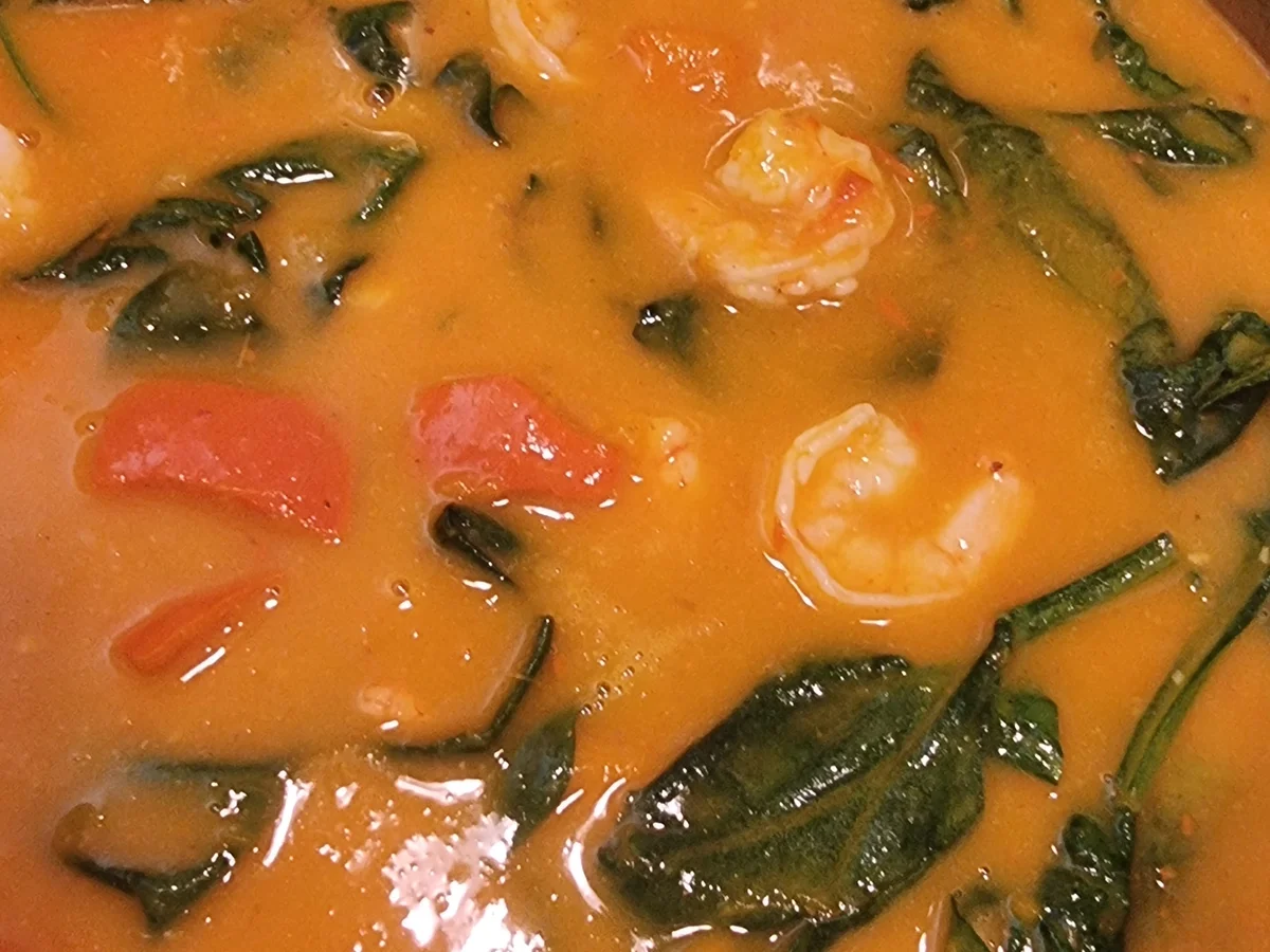 Kürbis-Suppe mit Spinat und Garnelen - Rezept - Bild Nr. 16766