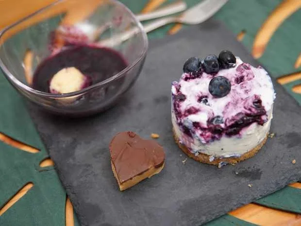 Rezept: Blaubeeren warm und kalt mit Herz Bild Nr. 16751 Blaubeeren warm und kalt mit Herz - Rezept - Bild Nr. 16751