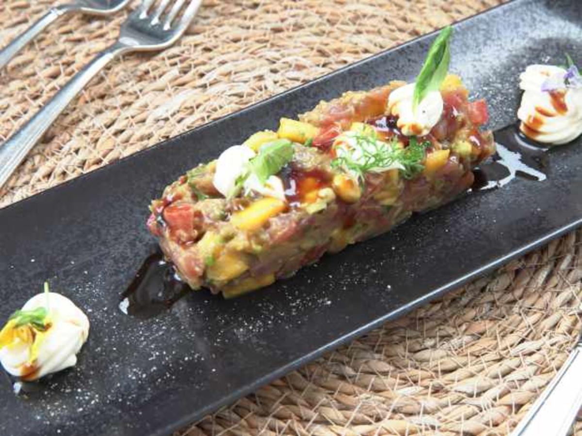 Thunfischtatar und Focaccia mit Lemoncurd Creme fraiche - einfach - von ...