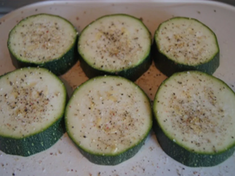 Zucchinischnitzel mit Kartoffelstampf und Feldsalat - Rezept - Bild Nr. 5
