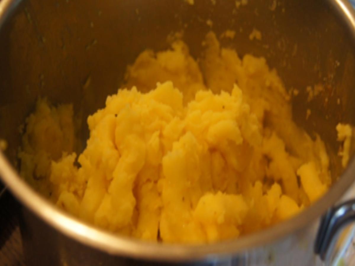 Zucchinischnitzel mit Kartoffelstampf und Feldsalat - Rezept - Bild Nr. 12