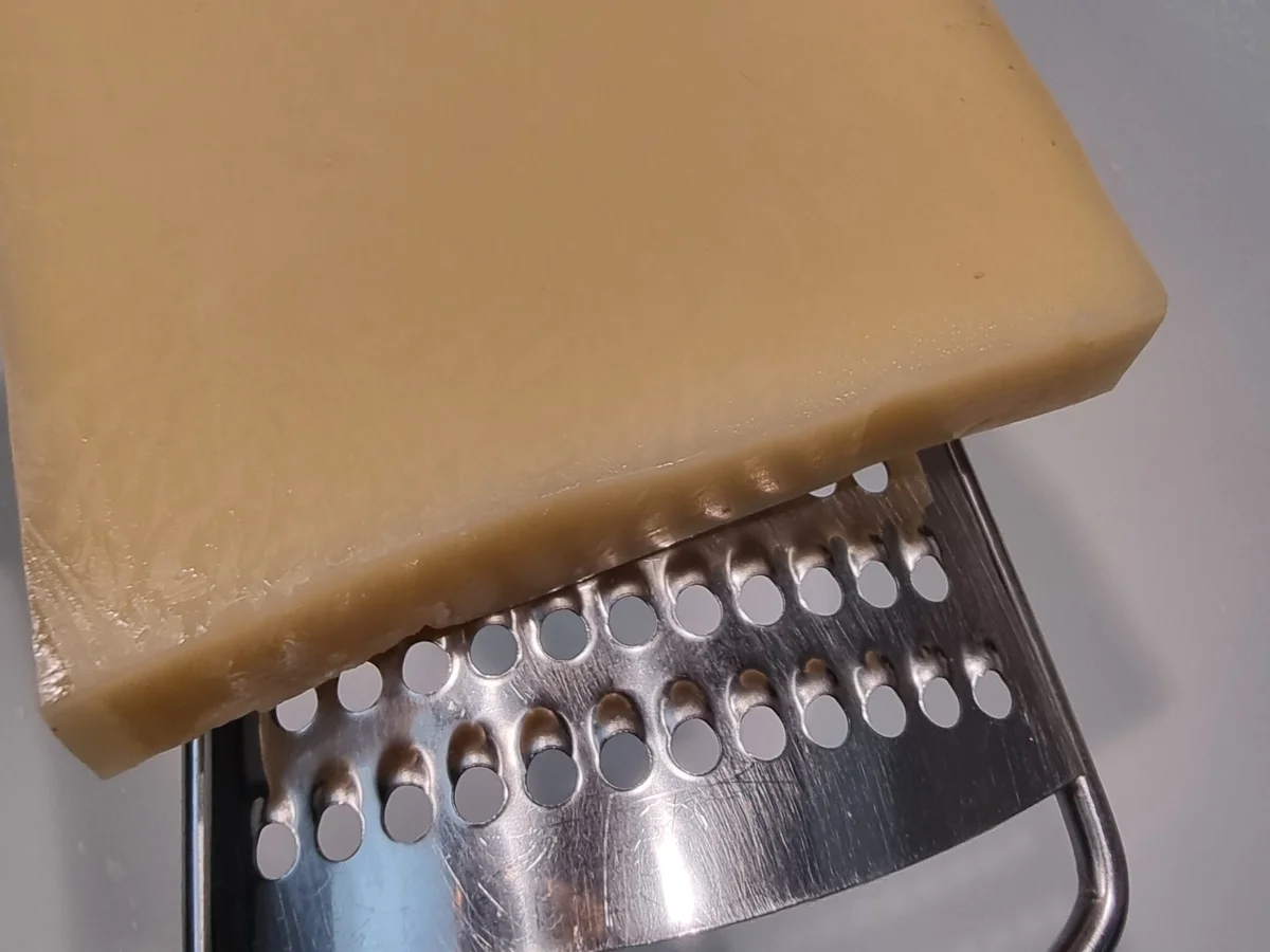 Rezept: Flammkuchen mit dreierlei Käse und Birne Bild Nr. 16760 Flammkuchen mit dreierlei Käse und Birne - Rezept - Bild Nr. 16760