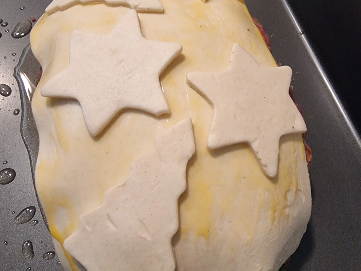 Herbstlicher Hackbraten unter der Blätterteighaube - Rezept - Bild Nr. 16765