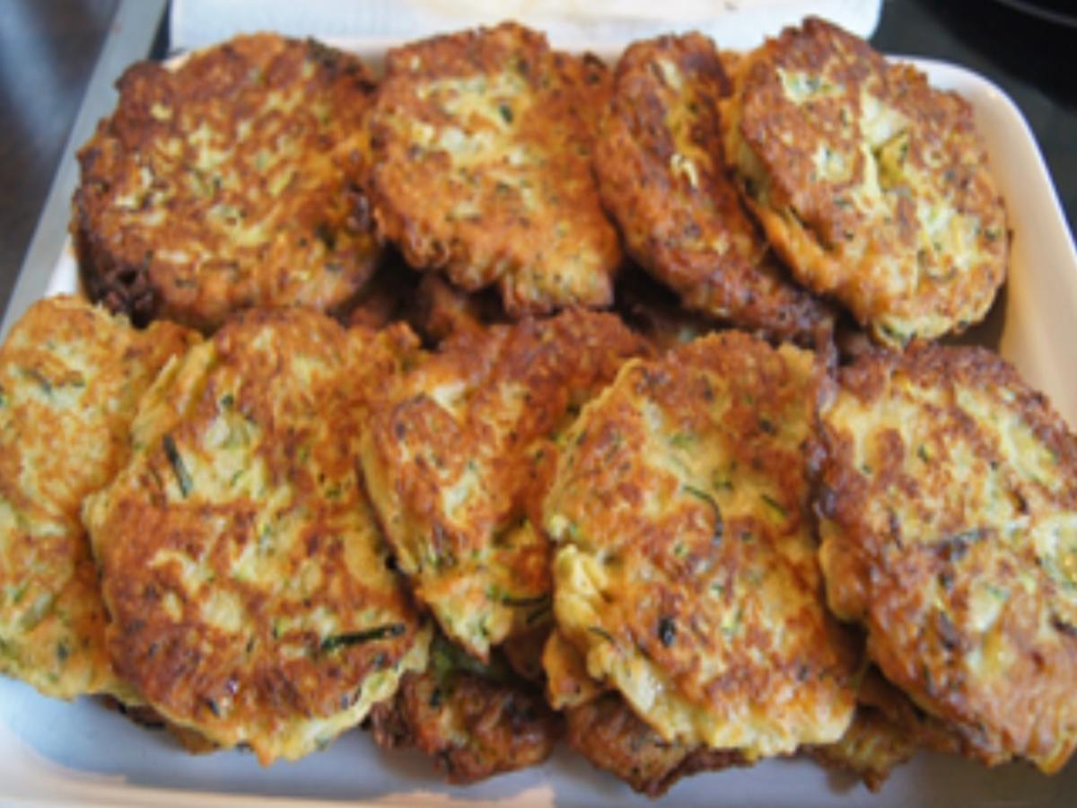 Zucchinipuffer ( Ein Einfaches, Sehr Schmackhaftes Essen ! ) - Rezept ...