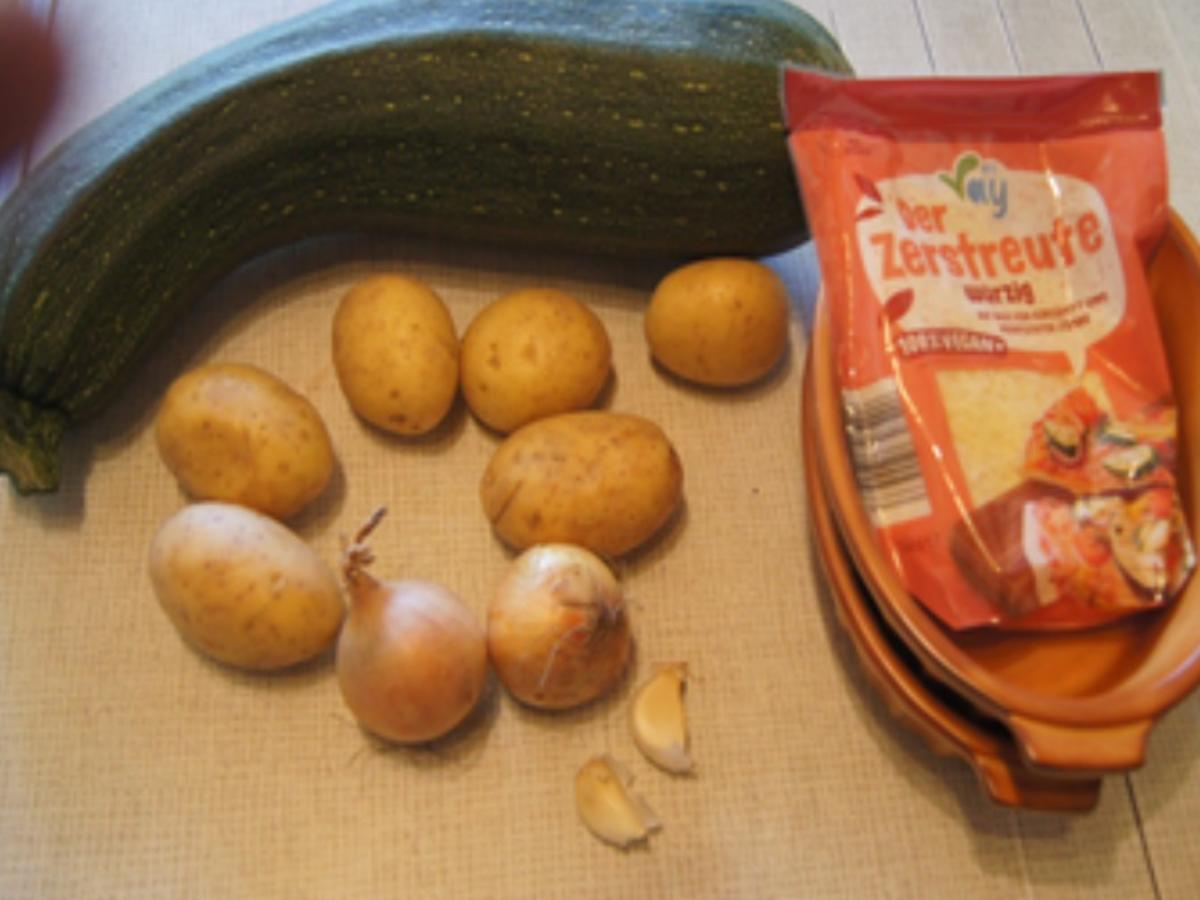 Auflauf mit Zucchini und Kartoffeln - Rezept - Bild Nr. 3