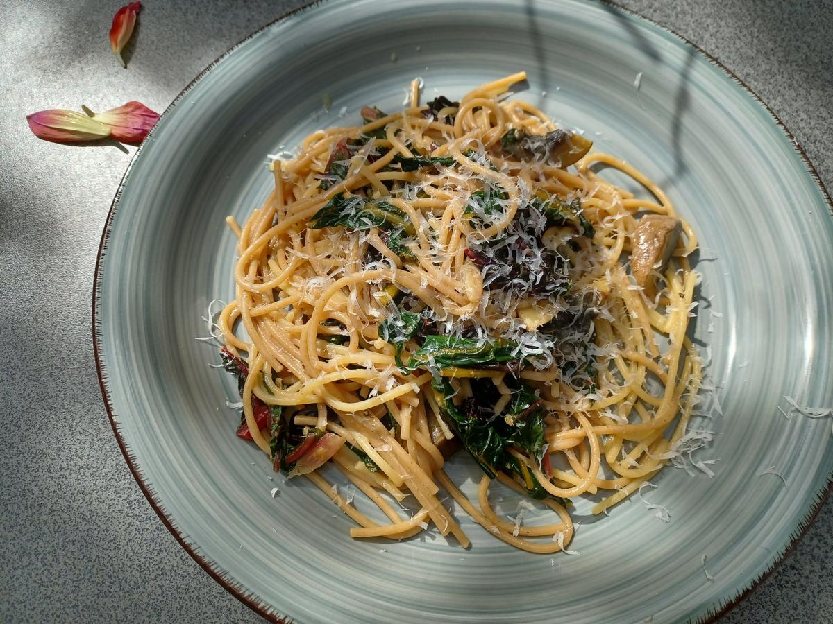 Spaghetti mit Mangold - Rezept - Bild Nr. 16763