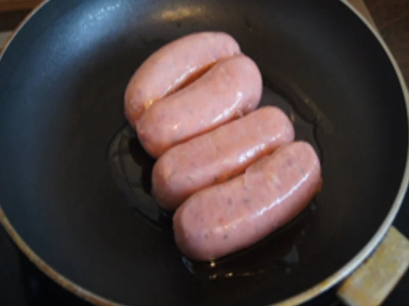 Rezept: Bratwurst mit Rahm-Kohlrabi und Kartoffeln Bild Nr. 4 Bratwurst mit Rahm-Kohlrabi und Kartoffeln - Rezept - Bild Nr. 4