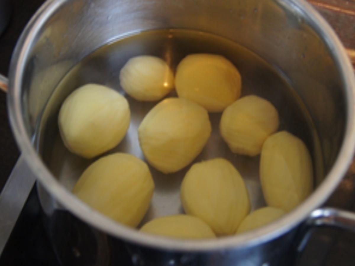 Bratwurst mit Rahm-Kohlrabi und Kartoffeln - Rezept - Bild Nr. 8