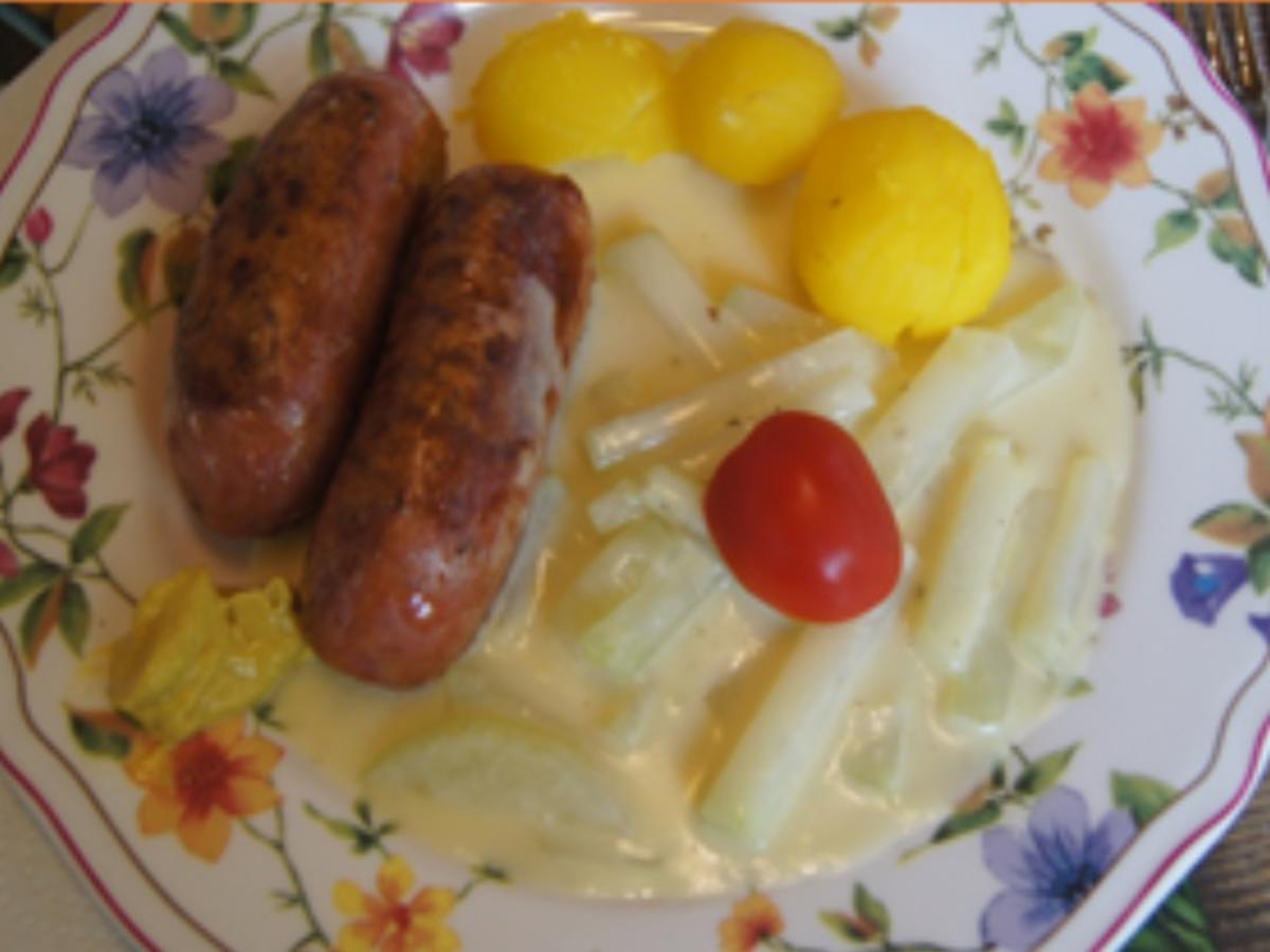 Bratwurst mit Rahm-Kohlrabi und Kartoffeln - Rezept - Bild Nr. 9