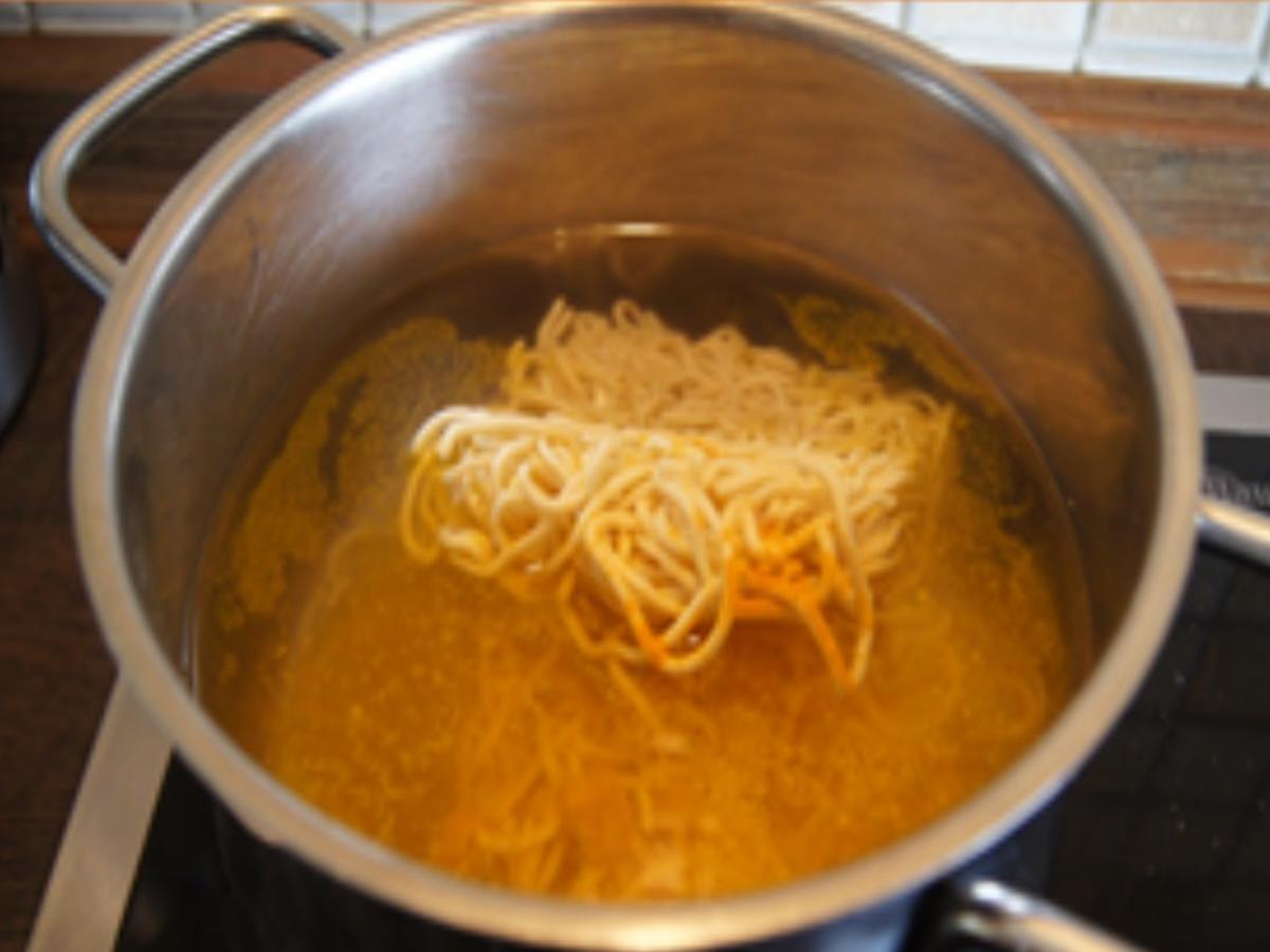 Mie Nudeln mit Rindfleisch und Gemüsemix - einfach - von MausVoh