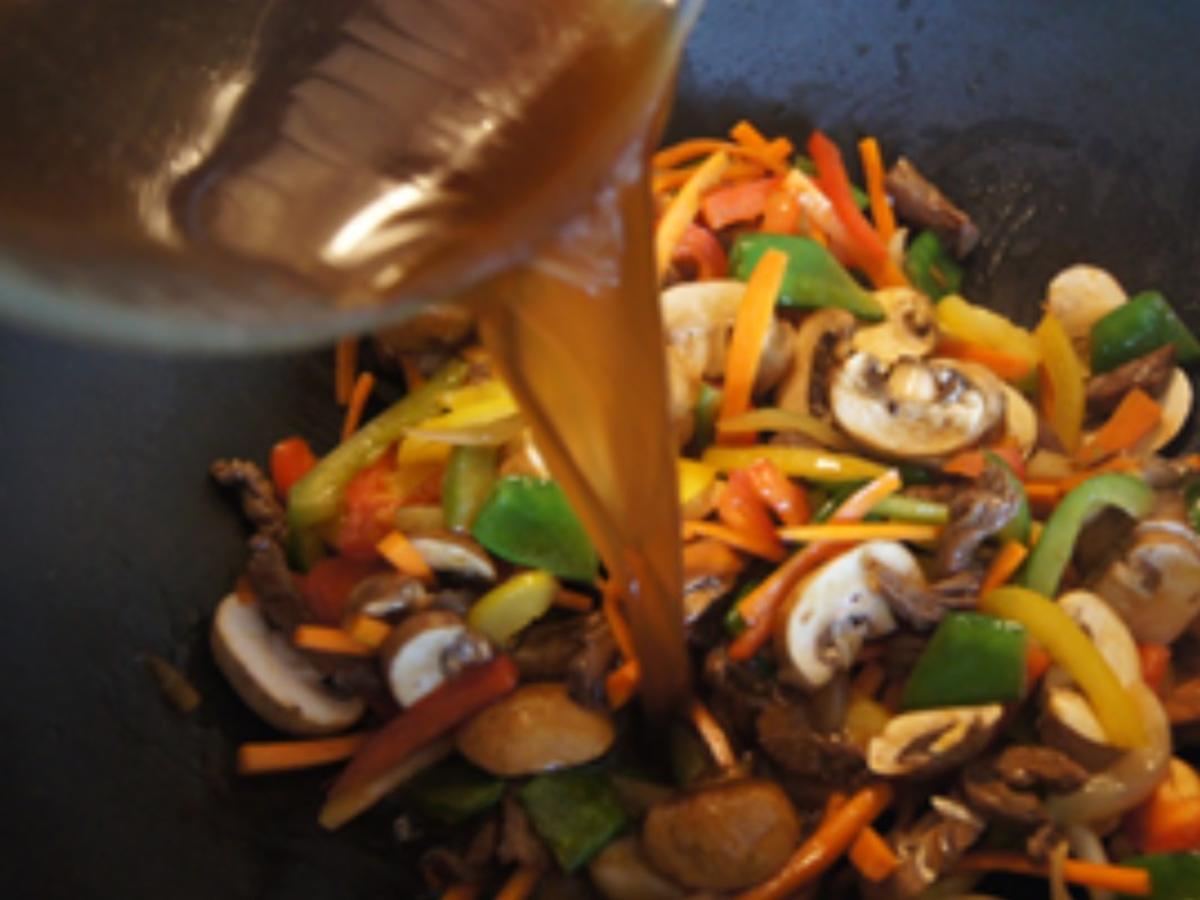 Mie Nudeln mit Rindfleisch und Gemüsemix - einfach - von MausVoh