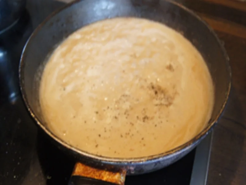 Schweinefiletschnitzel mit Champignon-Rahmsauce, Honig-Bundmöhren und Drillingen - Rezept - Bild Nr. 10