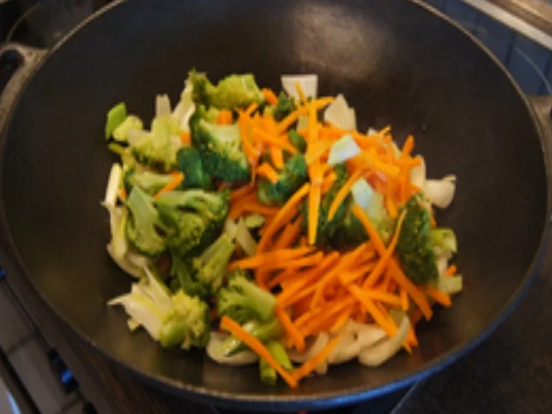 Shrimps-Wok Honkong mit Jasmin Reis - Rezept - Bild Nr. 11