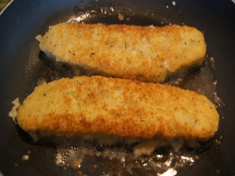 Rezept: Fischfilet mit Rahm-Pfifferlingen und Drillingen Bild Nr. 6 Fischfilet mit Rahm-Pfifferlingen und Drillingen - Rezept - Bild Nr. 6