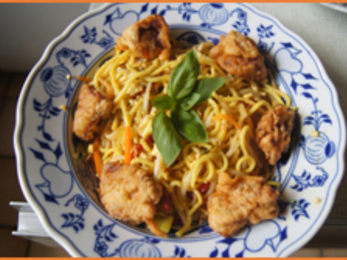 Chinesische Mie-Nudeln mit Ei und Gemüse und frittierten Hähnchenbrustfiletwürfeln - Rezept - Bild Nr. 30