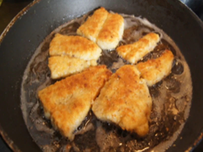 Pangasius-Filet mit Würz-Rahm-Spinat und Kartoffeln - Rezept - Bild Nr. 16801