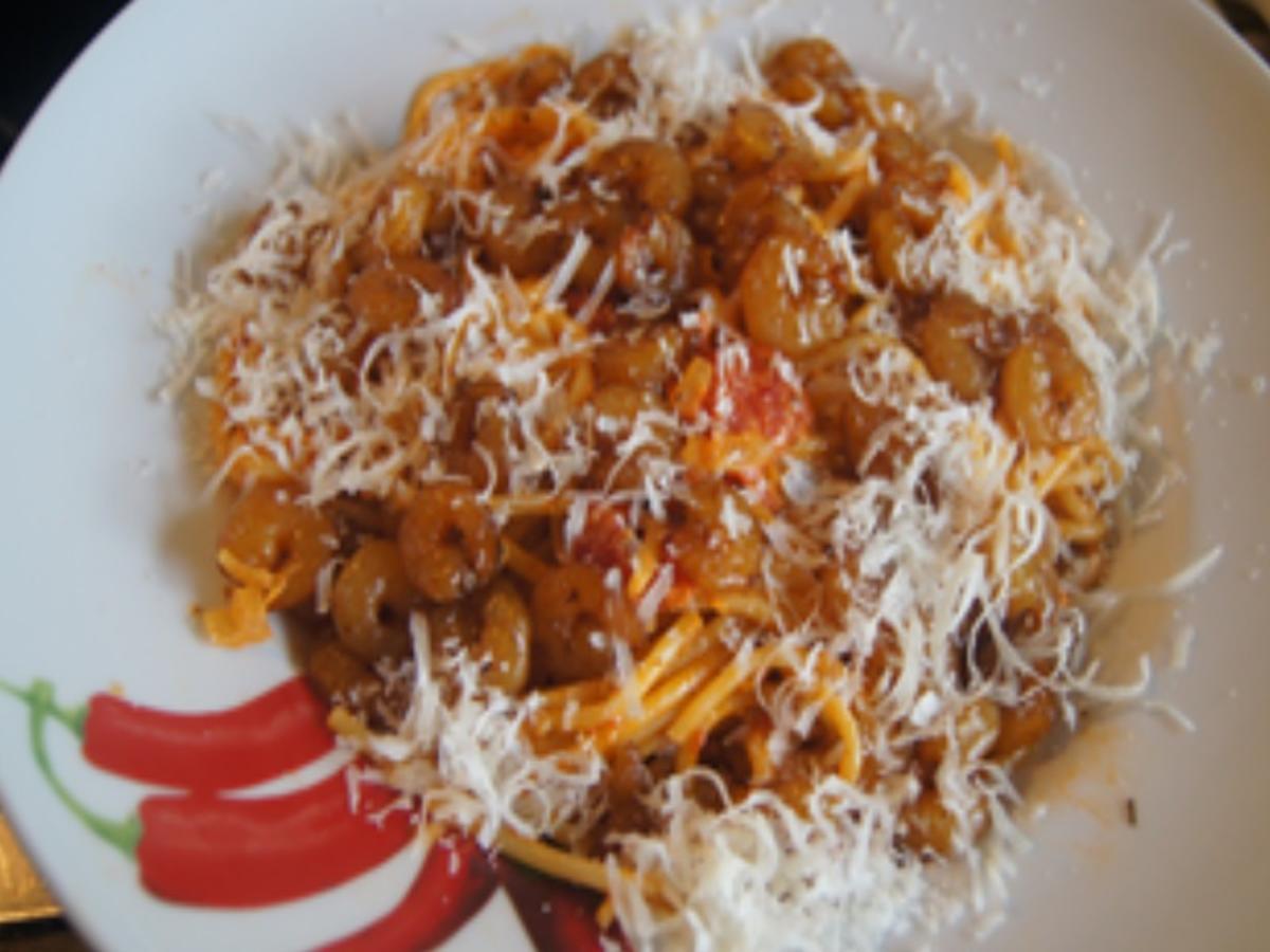Spaghetti mit pikanter Tomatensauce und Garnelen - Rezept - Bild Nr. 16780
