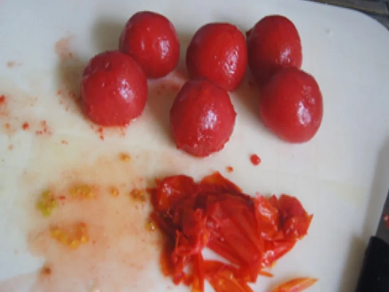 Spaghetti mit pikanter Tomatensauce und Garnelen - Rezept - Bild Nr. 16784