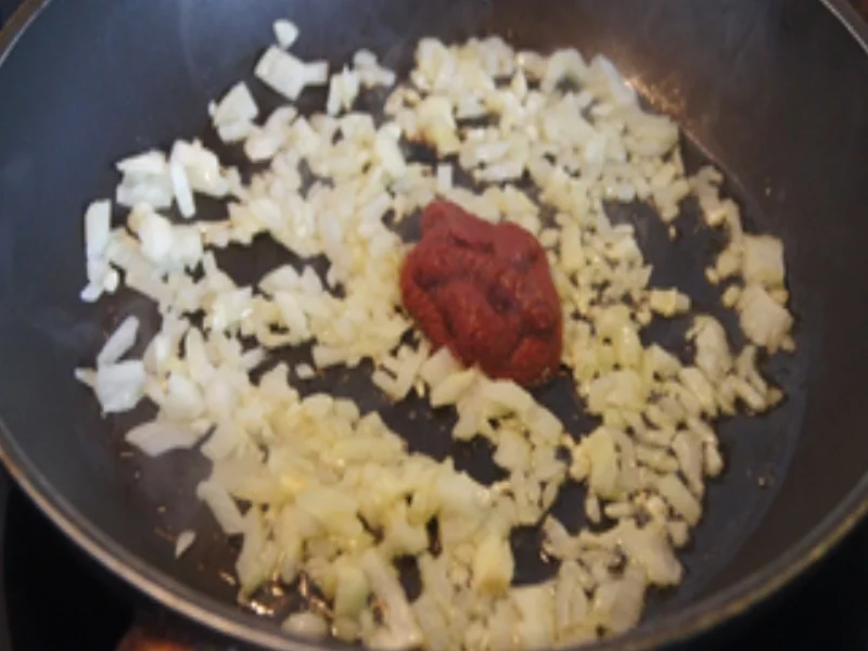 Spaghetti mit pikanter Tomatensauce und Garnelen - Rezept - Bild Nr. 16786