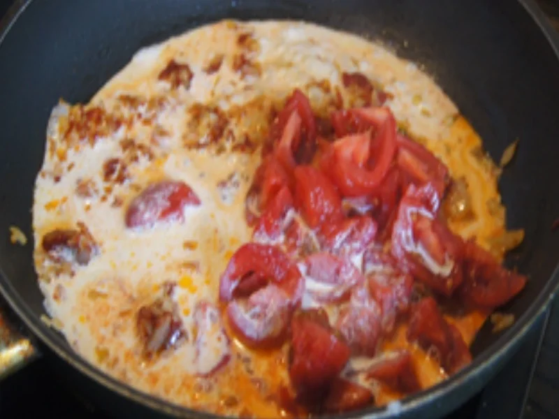 Spaghetti mit pikanter Tomatensauce und Garnelen - Rezept - Bild Nr. 16788