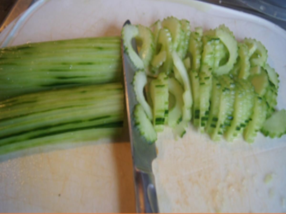 Seelachsfilet mit Gurkensalat und Kartoffelstampf - Rezept - Bild Nr. 9