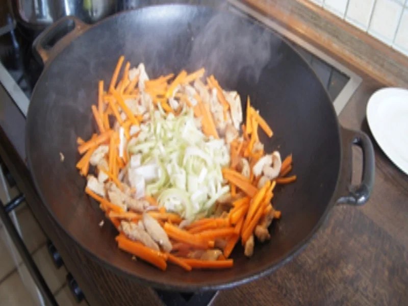 Chinesische Bratnudeln mit Ei - Rezept - Bild Nr. 15