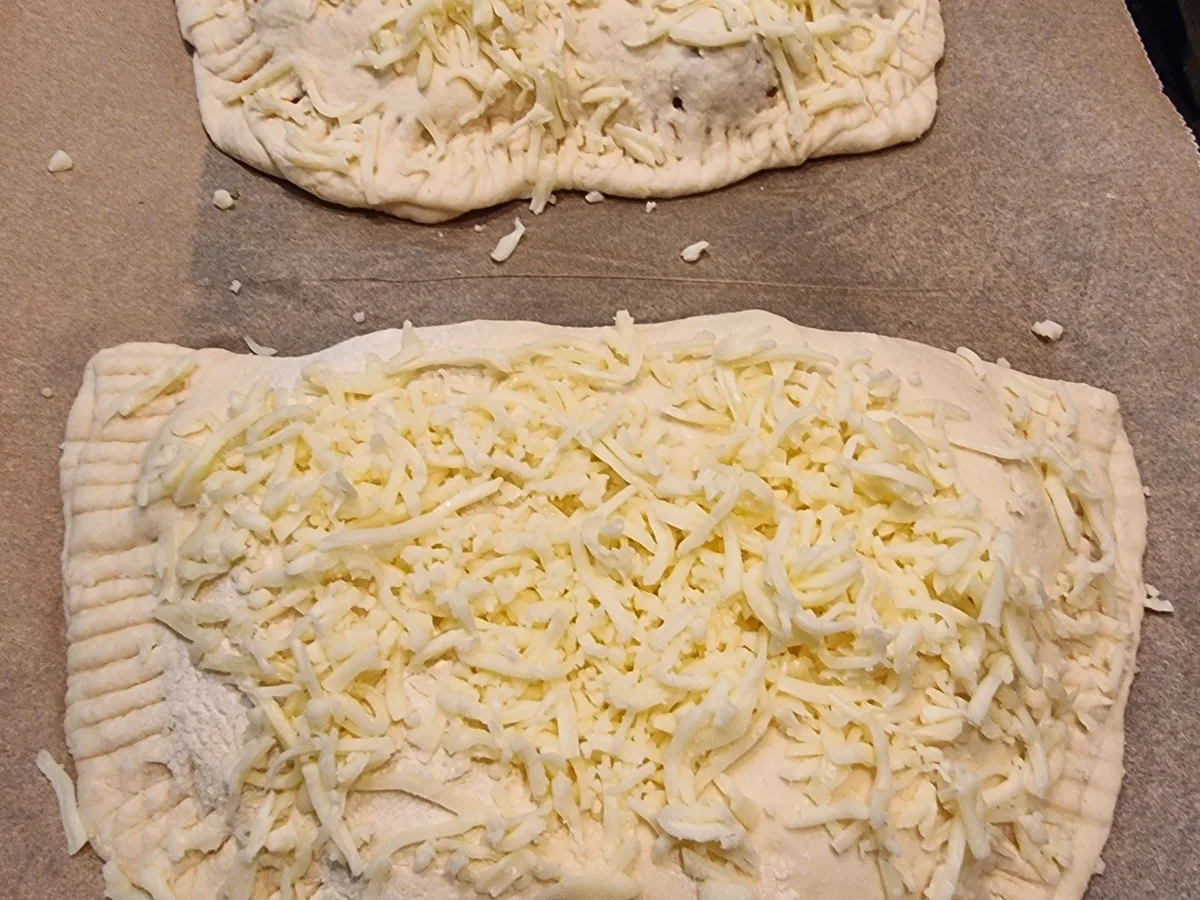 Calzone mit Champignos und Schinken - Rezept - Bild Nr. 16791