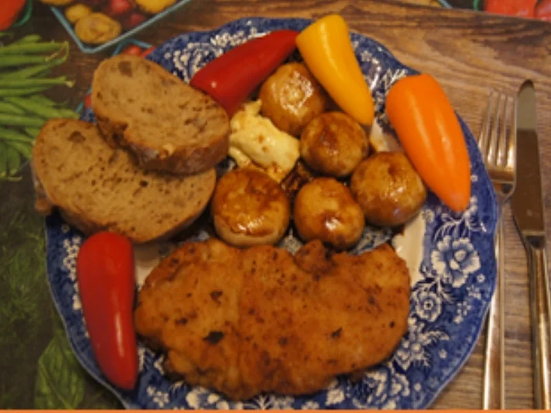 Rezept: Paniertes Schweinesteak mit Champignons und Snack-Paprikas Bild Nr. 16787 Paniertes Schweinesteak mit Champignons und Snack-Paprikas - Rezept - Bild Nr. 16787