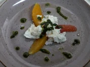 Gezuckertes Basilikumpesto mit Büffelmozzarella und Zitrusfruchtfilets - Rezept - Bild Nr. 16797