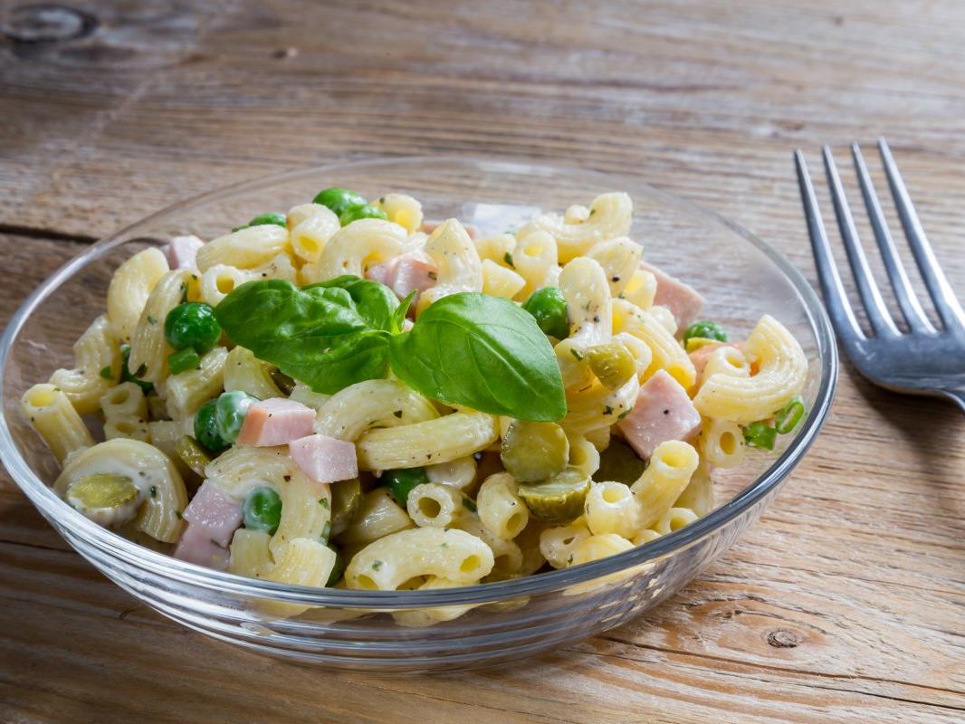 Nudelsalat Einfacher Nudelsalat - Rezept mit Bild