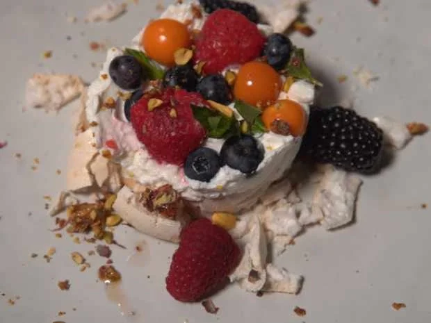 Rezept: Baiser mit Früchten und Liquid Cocaine Bild Nr. 16809 Baiser mit Früchten und Liquid Cocaine - Rezept - Bild Nr. 16809