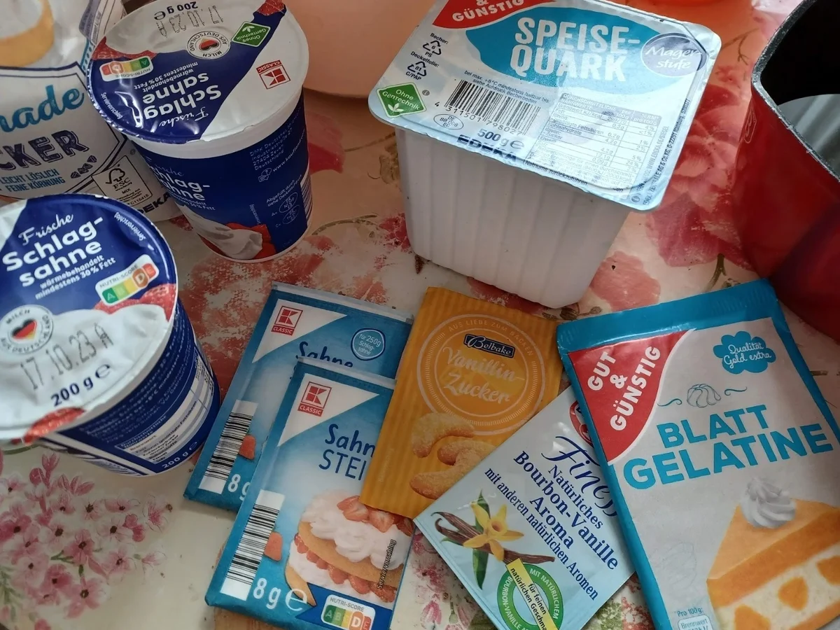 Rezept: Quarksahnetorte - Schmetterling Bild Nr. 16851 Quarksahnetorte - Schmetterling - Rezept - Bild Nr. 16851