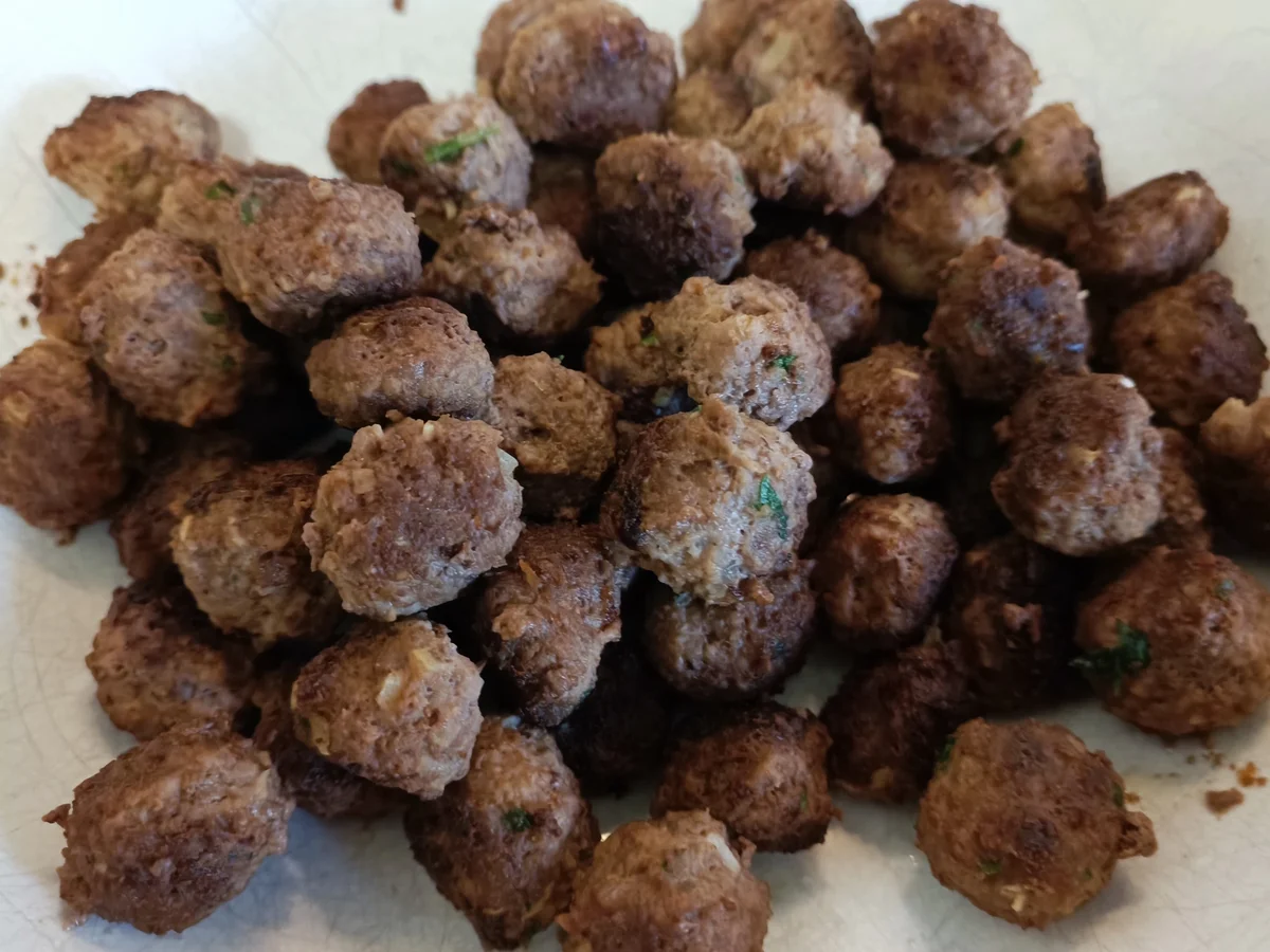 Polpette in Tomatensoße und Spaghetti - Rezept - Bild Nr. 16827