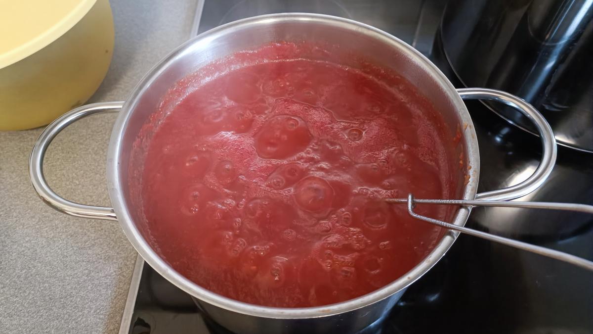 Polpette in Tomatensoße und Spaghetti - Rezept - Bild Nr. 16828