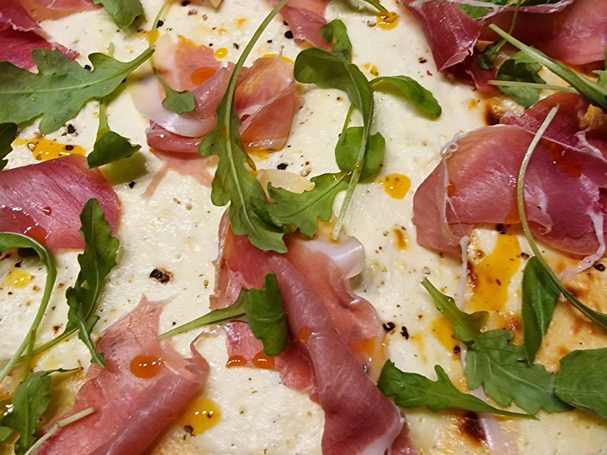 Flammkuchen mit Ricotta-Chili - Rezept - Bild Nr. 16844