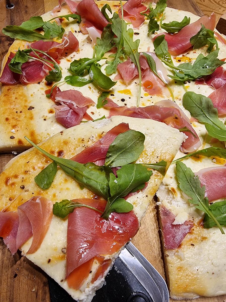 Flammkuchen mit Ricotta-Chili - Rezept - Bild Nr. 16845