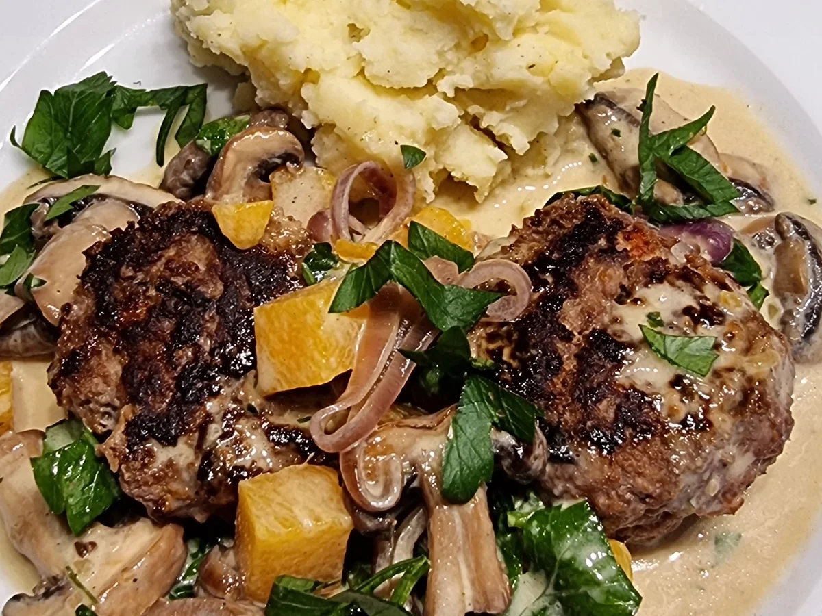 Frikadellen mit Pilzrahmsauce - Rezept - Bild Nr. 16831