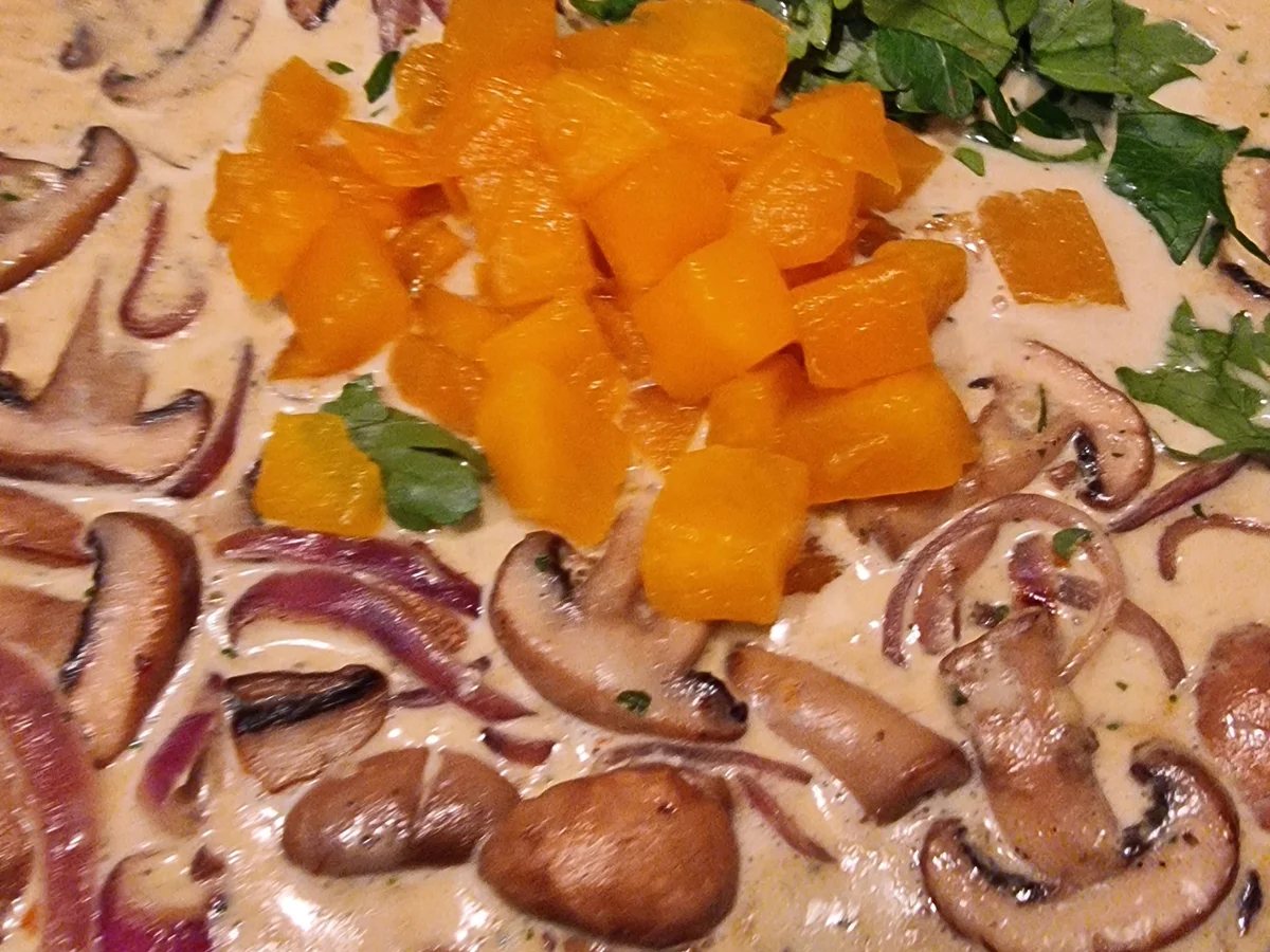 Frikadellen mit Pilzrahmsauce - Rezept - Bild Nr. 16847