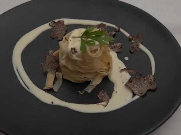 Tagliatelle mit Trüffel-Sauce - Rezept - Bild Nr. 16846