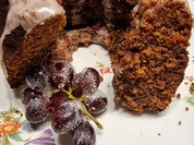 Schokoladen-Gugelhupf mit Traubensaft-Guss - Rezept - Bild Nr. 16846