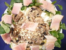 Feldsalat  mit geräucherter Forelle - Rezept - Bild Nr. 2