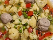 Gemüse-Nudelsuppe mit Bratwurstklößchen - Rezept - Bild Nr. 16847