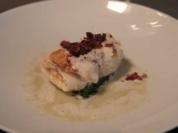 Seezungenröllchen gefüllt mit Garnelenfarce auf Blattspinat - Rezept - Bild Nr. 16857